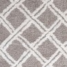 Agrega un toque de estilo y calidez a tu baño con el Tapete de Baño Étnica. Su diseño decorativo de inspiración étnica combina f