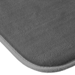 Disfruta de una pisada suave y cómoda cada vez que salgas de la ducha con el Tapete de Baño Memory Foam. Su núcleo de espuma vis