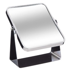 Complementa tu tocador, baño o espacio personal con el Espejo con Base de Metal, una pieza práctica y decorativa ideal para el u