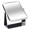 Complementa tu tocador, baño o espacio personal con el Espejo con Base de Metal, una pieza práctica y decorativa ideal para el u