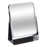 Complementa tu tocador, baño o espacio personal con el Espejo con Base de Metal, una pieza práctica y decorativa ideal para el u