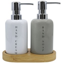 El set de 2 dosificadores son ideales para baño, perfectos para jabón líquido, shampoo o loción. Elaborados con materiales durad
