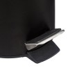 Dale un toque orgánico y elegante a tus espacios con el Bote de Basura Natureo de 3 litros. Su diseño limpio y contemporáneo, co