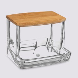 El Dispensador de Hisopos Selena Transparente es un recipiente elegante y funcional, hecho de material transparente. Facilita el