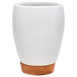 Es un elegante recipiente de cerámica con diseño minimalista, ideal para enjuagues o para guardar cepillos de dientes, aporta es