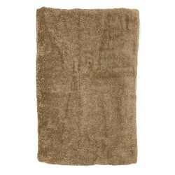 Disfruta de una experiencia tipo spa en casa con la Toalla Medio Baño Spa Lisa, diseñada para brindar máxima suavidad, absorción