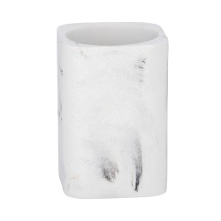 El vaso para cepillos de dientes Wenko Desio fabricado con poliresina de alta calidad en un diseño de mármol evoca un ambiente e