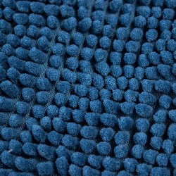 Añade suavidad y estilo a tu baño con el Tapete de Baño Shaggy Silk, diseñado para brindar una experiencia de confort superior. 
