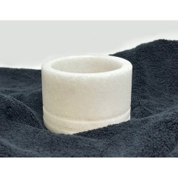 Porta vaso de mármol crema con café fabricado a mano, ideal para decoración del baño para dar un toque maduro y femenino, sin pe
