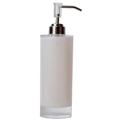 Práctico y funcional dosificador Wintech doble pared blanco, elaborado en acrílico resistente y duradero. Moderno y elegante dis