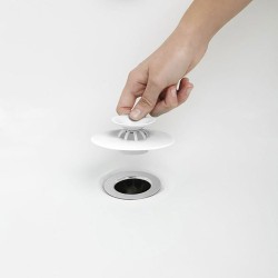 Con este producto 2 en 1 podrá regular el flujo de agua y recogedor el pelo de su ducha evitando así que el pelo obstruya el dre