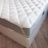 Transforma tu forma de dormir con el Protector de Colchón Topper, diseñado para ofrecer una capa adicional de suavidad y soporte