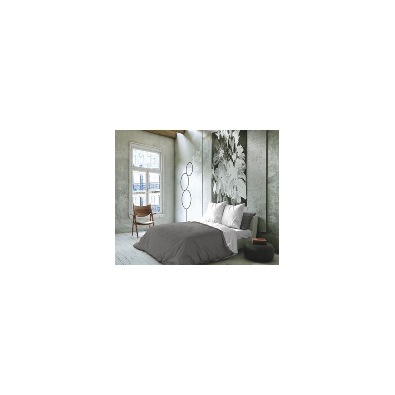 Renueva tu recámara con facilidad gracias a la Funda para Duvet Bicolor tamaño King, diseñada para ofrecerte dos estilos en una 