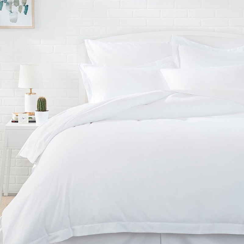 Descansa con estilo y confort con el Edredón Classic Absolute Rest tamaño Matrimonial, ideal para quienes valoran la elegancia t
