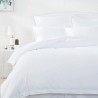 Descansa con estilo y confort con el Edredón Classic Absolute Rest tamaño Matrimonial, ideal para quienes valoran la elegancia t