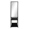 Este impresionante espejo con base de 40x160 cm es una declaración de estilo en cualquier habitación. Su diseño vertical no solo