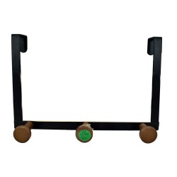 Convierte cualquier puerta en un espacio de almacenamiento adicional con este gancho metálico resistente. Ideal para colgar bols