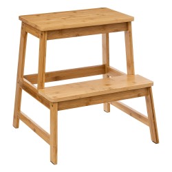 Este banco tipo escalera de dos niveles es la solución perfecta para alcanzar esos lugares altos en tu hogar sin comprometer el 