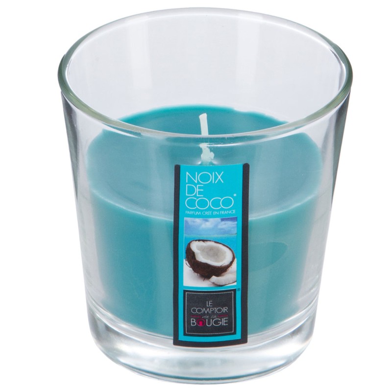 Llena tu espacio de calidez y frescura con esta vela aromática Nina de 90 gramos. Su fragancia dulce y tropical a coco crea un a