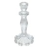 Destaca por su diseño clásico con delicadas líneas verticales que estilizan su forma. Aporta un brillo sutil y elegante, perfect
