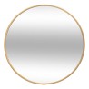 La charola decorativa es un accesorio elegante que añade un toque refinado a cualquier espacio. Su diseño hexagonal con base esp