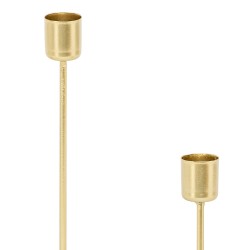 Añade un toque de elegancia moderna a tu decoración con este sofisticado candelabro metálico en tono dorado. Su diseño minimalis