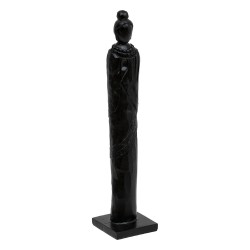 La estatua hailey celebra la figura femenina con líneas suaves y proporciones equilibradas. Su base cuadrada asegura estabilidad
