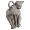 Esta estatuilla "Pareja de gatos" está hecha de resina tintada y tiene un aspecto muy auténtico. Este objeto decorativo se prese