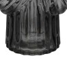 Florero elegante con diseño único, ideal para dar un toque natural y sofisticado a tu hogar. Perfecto para flores frescas o como