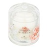 Dale un toque elegante y perfumado a tu espacio con esta sofisticada vela aromática en frasco tipo campana. Su fragancia floral 