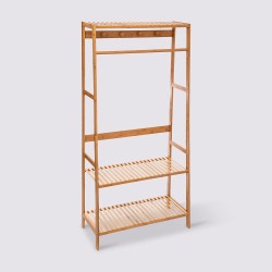 El perchero Sicela es la solución perfecta para mantener el orden con un toque decorativo. Con un diseño minimalista y elegante,