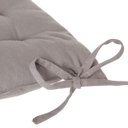 Destaca por su diseño elegante y comodidad excepcional. Fabricado con algodón 100% reciclado, ofrece un soporte óptimo y se adap