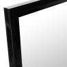 El espejo de cuerpo completo combina diseño práctico y estilo elegante, ideal para revisarte de pies a cabeza. Es perfecto para 