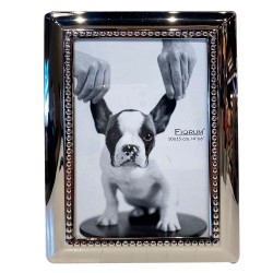 El portarretrato Semi Red es una pieza decorativa que combina estilo contemporáneo con diseño curvo. Ideal para realzar tus foto