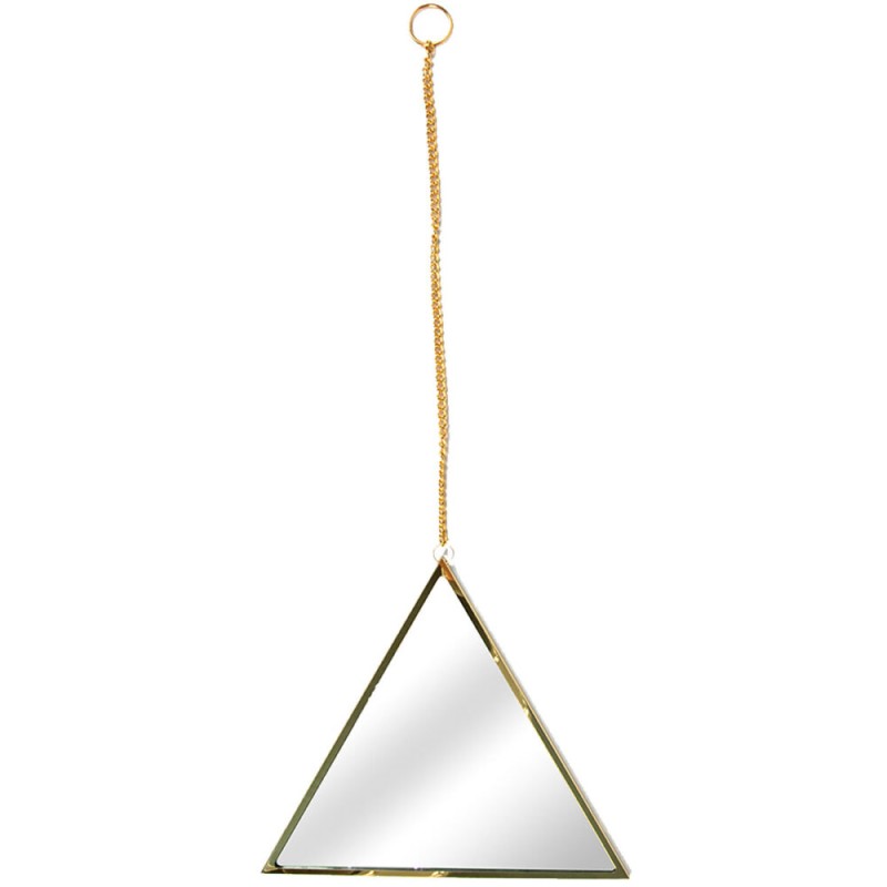 Los espejos triangulares individuales pueden trabajar juntos en un patrón así como individualmente, creando una decoración refle