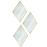 Los espejos rombo individuales pueden trabajar juntos en un patrón así como individualmente, creando una decoración reflectante 