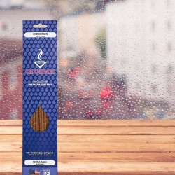 Ofrece un aroma maravillosamente limpio, fresco y aireado que envuelve tus sentidos con una fragancia revitalizante. Perfecto pa