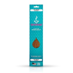 Aporta un aroma acuático y fresco, evocando la brisa marina con su mezcla revitalizante de mar salado y follaje fragante, ideal 