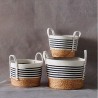 Esta cesta es el complemento perfecto para cualquier rincón de tu hogar. Espaciosa, resistente y con asas prácticas, es ideal pa