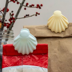 Mantén tus bolsas frescas. Juego de 4 clips para bolsas con forma de concha. Diseño: FormNation.