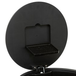 Agrega un toque de elegancia a tu espacio con este bote para basura en color plata de la marca 5FIVE. Fabricado en acero inoxida
