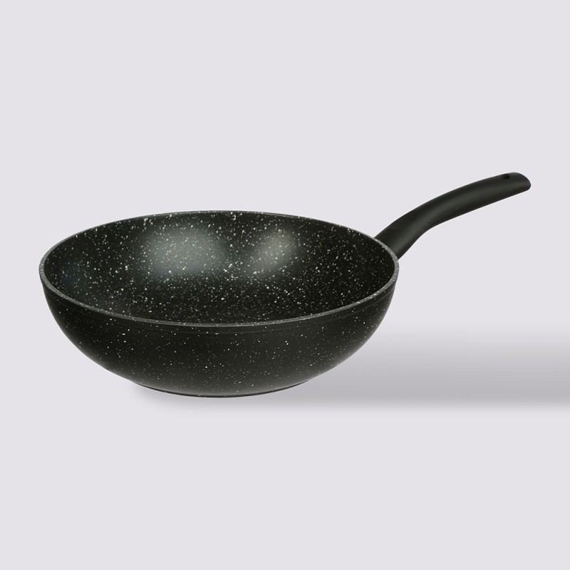 El wok de 5five es ideal para saltear, freír y cocinar con menos aceite. Su diseño permite una distribución uniforme del calor p
