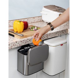 Bote para basura 4 lt práctico y compacto, ideal para espacios reducidos. Su diseño funcional permite un manejo sencillo y manti