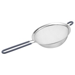 Facilita tus tareas en la cocina con el Colador de Acero Inoxidable de 20cm de la marca 5FIVE. Fabricado con acero inoxidable de