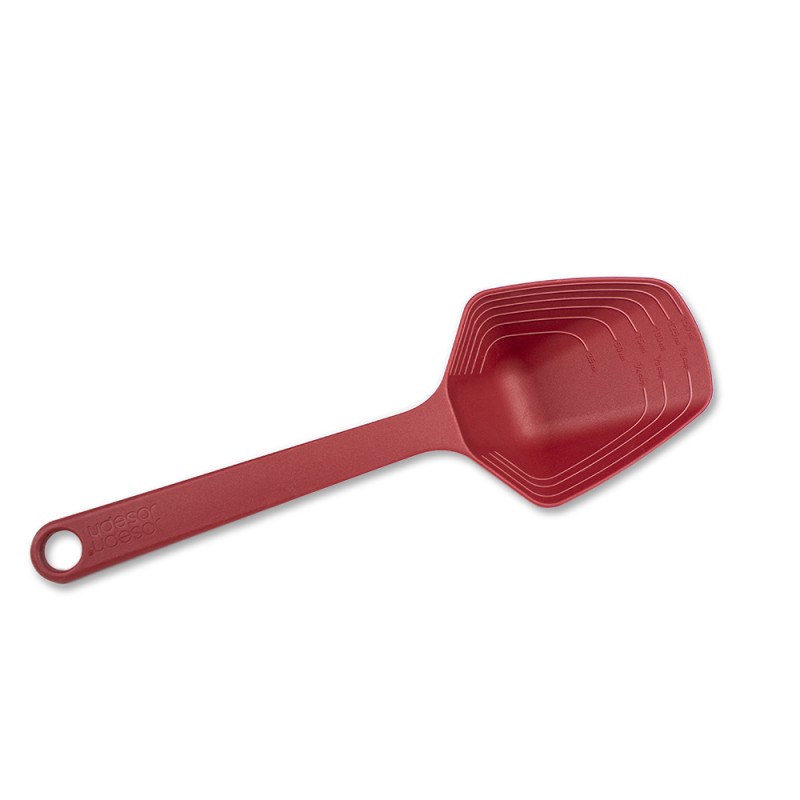Cuchara medidora con capacidad de 150 ml, perfecta para medir ingredientes líquidos y secos con precisión. Su diseño ergonómico 