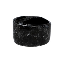 El porta esponja Bubble de cerámica en color negro es un accesorio elegante y funcional para el fregadero. Su diseño compacto pe