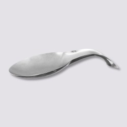 El porta cuchara de 5five es un accesorio práctico y funcional para mantener tus utensilios de cocina organizados. Con un diseño
