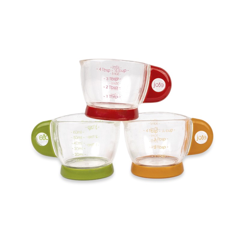Mini taza medidora, ideal para medir pequeñas cantidades con precisión. Con capacidad de 60 ml, es perfecto para recetas delicad