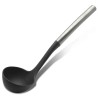 Cucharón, esta hecho de nylon y acero inoxidable, ideal para tu cocina. Su mango ergonómico y resistente ofrece un agarre cómodo