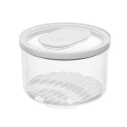 El contenedor iDFresh de iDesign es ideal para almacenar frutas y verduras, manteniéndolas frescas por más tiempo. Libre de BPA 